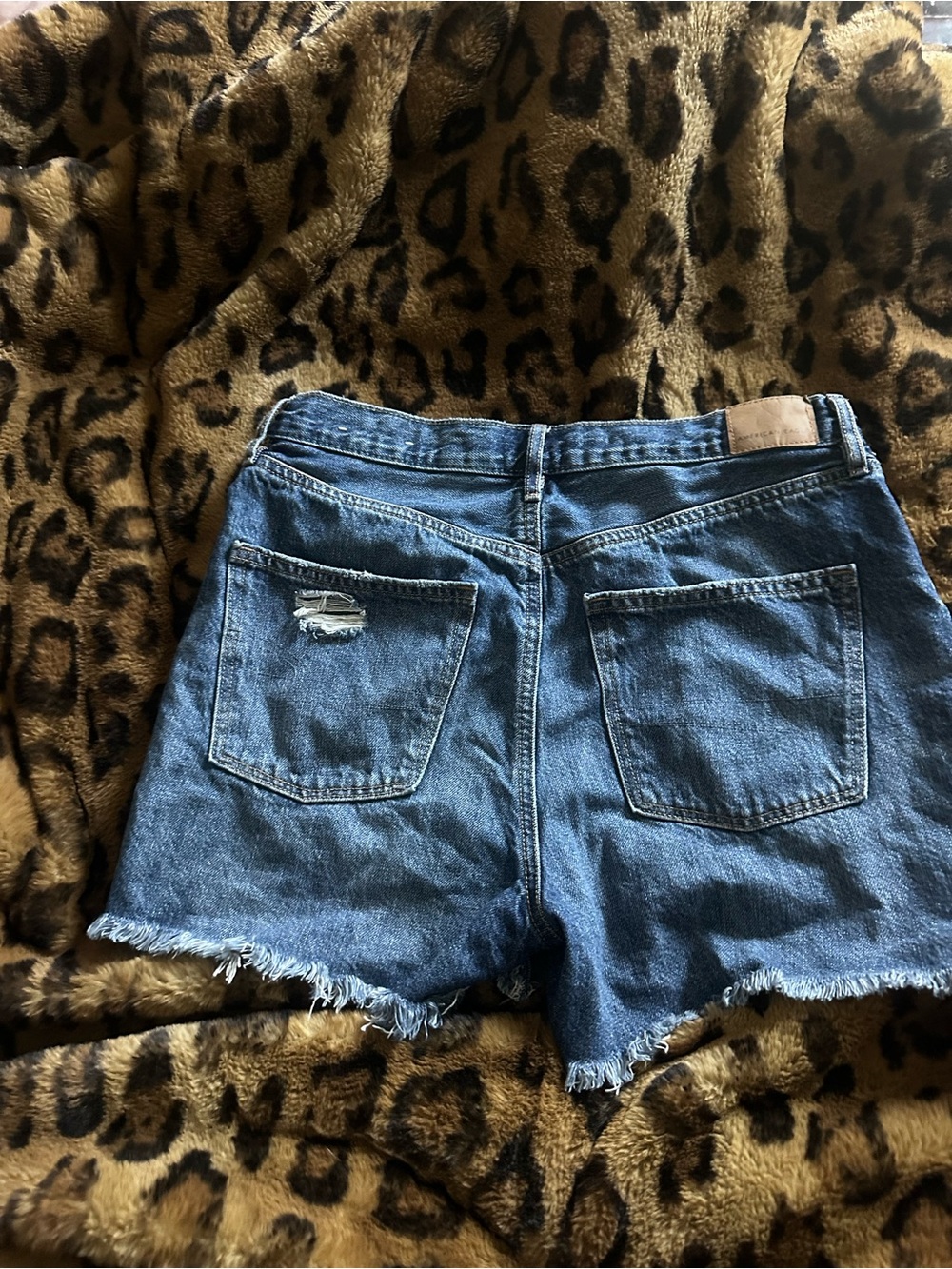 90s Boyfriend Shorts American Eagle Outfitters Ripped Dark Blue Denim Shorts - Picture 2 of 4